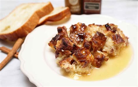 Bread Pudding Caramel Sauce - The Soul Food Pot