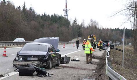 Reifen Geplatzt Bilder Vom Unfall Auf Der A