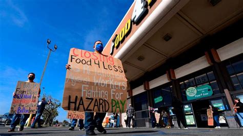 Grocery Store Workers Community Members Call On Kroger To Stop Closing