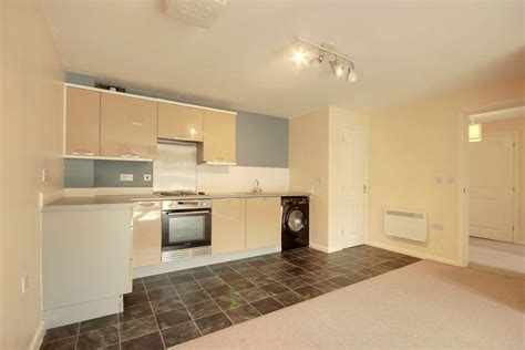 17 1 Acklam Court Beverley Hu17 0fl 2 Bed Ground Floor Flat £600