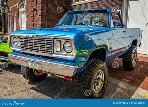 1975 Dodge Ramcharger Pickup Editorial Image Image Of Dodge