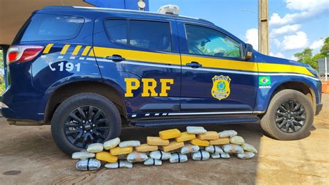 Prf Prende Mulheres E Apreende 30 Quilos De Cocaína Em Barra Velha Sc