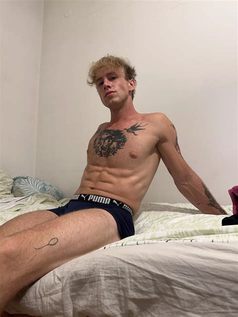 Wanna Be My Cuddle Buddy Nudes Altdudesgonewild NUDE PICS ORG