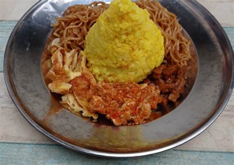 Cara Mudah Membuat Nasi Kuning Komplit Nikmat Resep Khas Indonesia