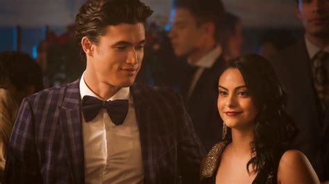 Watch Veronica And Reggie Embrace In New Riverdale Season 3 Part 2