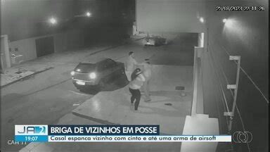 JA 2ª Edição Regional Casal é filmado espancando vizinho em Posse