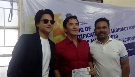 Daniel Padilla supports father's Ecija congressional bid | Inquirer News