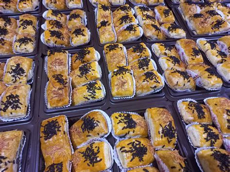 cara membuat bolen pisang tanpa oven 2