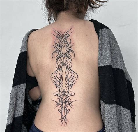 Beautiful Spine Tattoos That Make The Pain Worth It Bored Panda