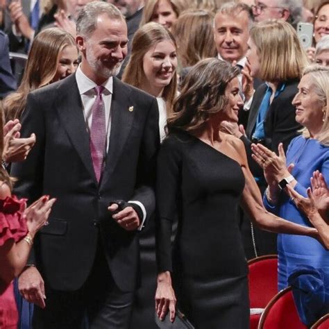 Los Reyes Felipe y Letizia la Princesa Leonor y la Infanta Sofía