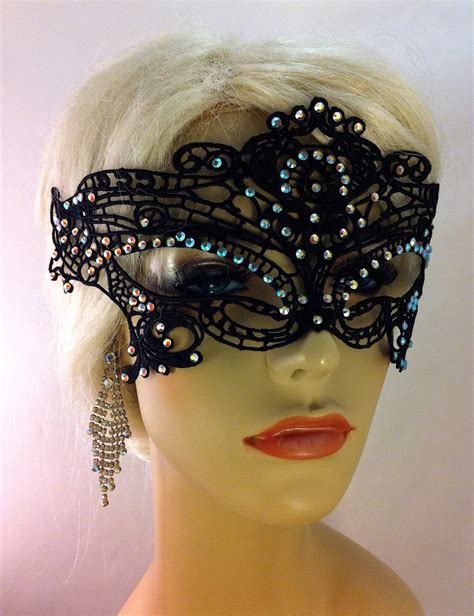 Swarovski Crystal Rhinestone White Lace Mask Masquerade Ball Eyes