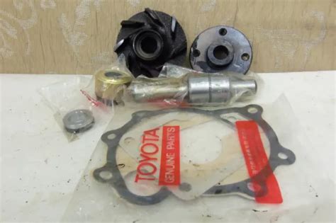 NOS GENUINE TOYOTA トヨタ Water Pump Kit Toyoace Townace Jy16 04161