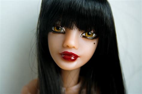 If Its Hip Its Here Archives The Most Beautifully Eerie Dolls Youve Ever Seen Mooqla