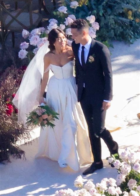 Sarah Hyland and Wells Adams' Wedding Photo Album