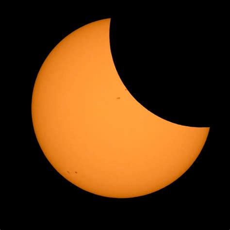 Todas Las Claves Para Observar El Fascinante Eclipse Solar Total En Argentina Infobae