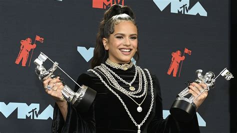 Es Rosal A Una Cantante Latina Infobae