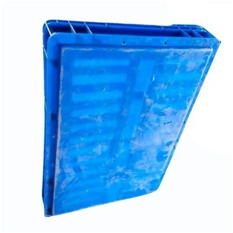 Rectangular Blue Plastic Crate For Shop Capacity Liter At Rs