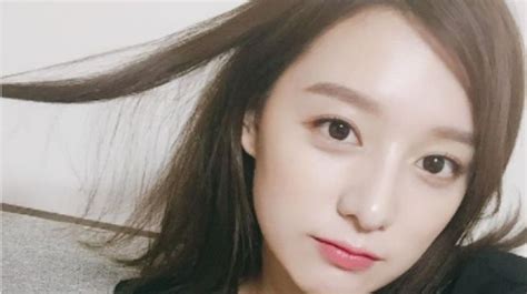 Profil Kim Ji Won Sang Ratu Iklan Yang Hengkang Dari Salt Entertainment