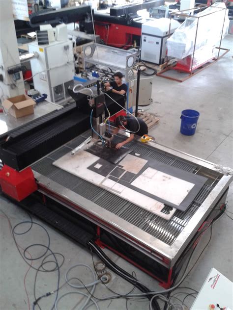 Md X Machine Cnc De D Coupe Au Jet Deau Phenix Technologie