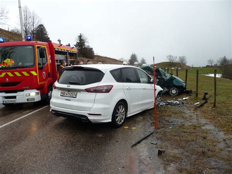 Jura Une conductrice trouve la mort dans un violent face à face à