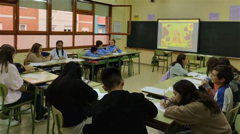 Leer Juntos Poesía Colegio La Milagrosa Zaragoza