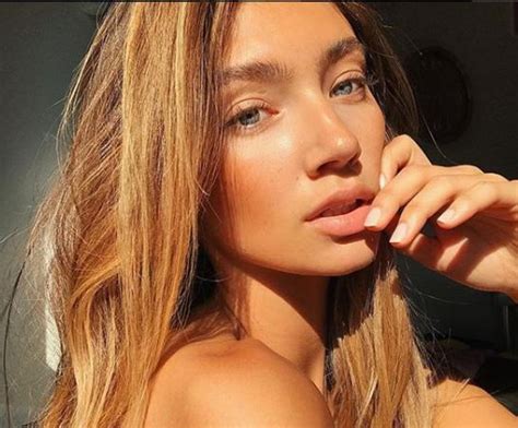 Lorena Rae Deutschlands Neues Topmodel Zeigt Sich Mit Ihrer Heißer