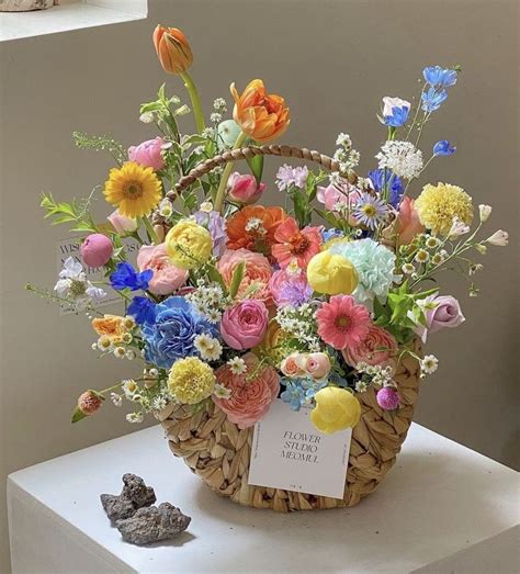 Pin By Olesya Yagoda On Flowers In Yellow Flower Arrangements