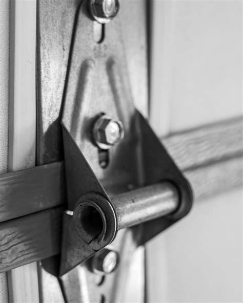 Garage Door Hinge Repair And Maintenance Greater Vancouver Area Don Don Doors Inc