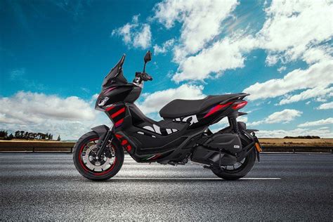 Aprilia Sr Gt Replica Harga Review Spesifikasi Promo September