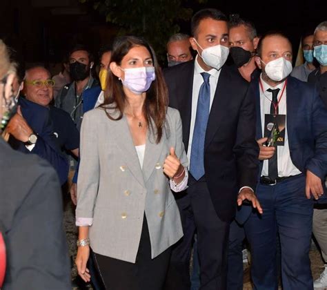 Virginia Raggi Luigi Di Maio Foto Di Bacco Dago Fotogallery