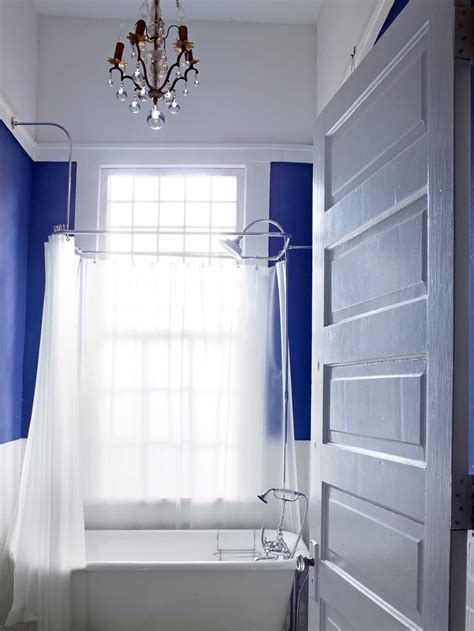 Royal Blue Bathroom With White Slipper Tub