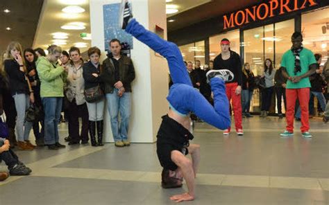 Photoreporter Cit Rap Un Vernissage Renversant Le T L Gramme