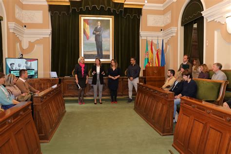 Alquer As Del Ni O Perdido Participar En Los Juegos Castellonenses