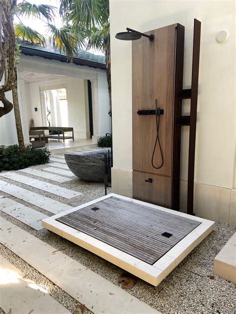 Outside Shower Deck In Marbella Stepping Stones Bt Architectural Stone