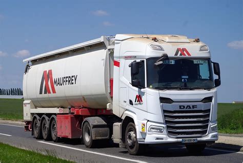 Daf Xf Space Cab Groupe Mauffrey Saint Nabord F Flickr