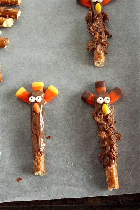 Turkey Pretzels Rods Tutorial Tammilee Tips