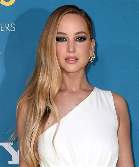 Jennifer Lawrence Long Blonde Hair