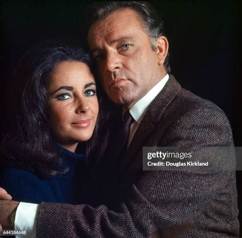 2 451 Elizabeth Taylor Richard Burton Photos And High Res Pictures Getty Images