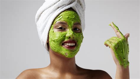 Avocado Seed Face Mask Diy 10 Homemade Avocado Facial Masks For