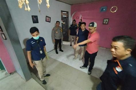 Berita Foto Kondisi Rumah Lokasi Pembunuhan Ibu Dan Anak Di Subang