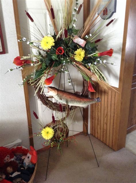 Funeral Wreath Design For A Man Funeral Flower Arrangements Funeral