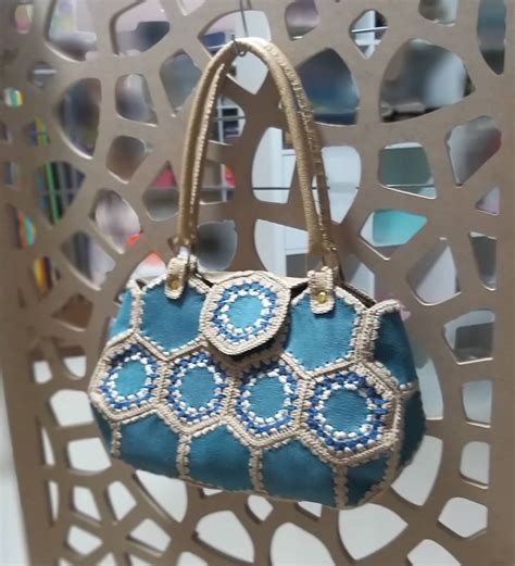 Rg Kece Deri Canta On Instagram Veee Bittii Crochet Handbags