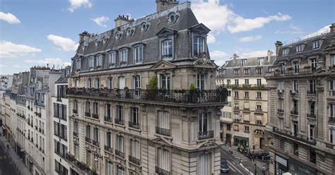 Appartement haussmannien à Paris l élégance éternelle aux nombreux atouts