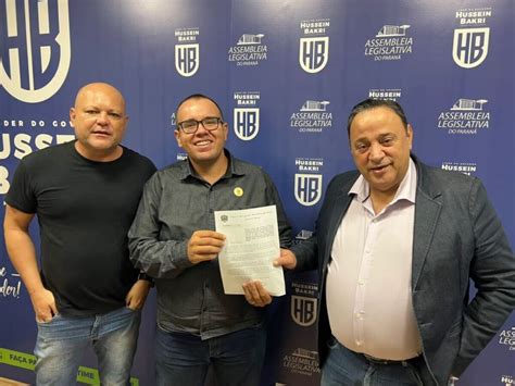 Vereador Gordinho do Suco entrega ofício para o Deputado Hussein Bakri