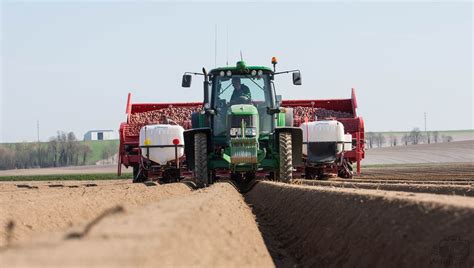 John Deere 6930 Grimme GL 660 Elie Wagner Flickr