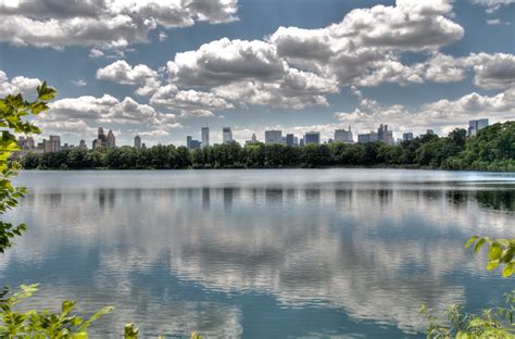 File:Central Park Reservoir, July 2009, NYC.jpg - Wikimedia Commons