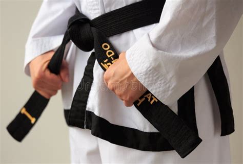 Ceinture Noire Du Taekwondo Photo Stock Image Du Lien Jeune