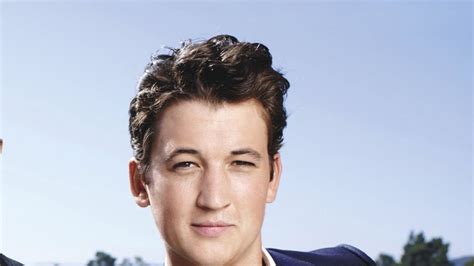 How To Tell If A Guy Likes You Actor Miles Teller Shares 4 Signs Glamour