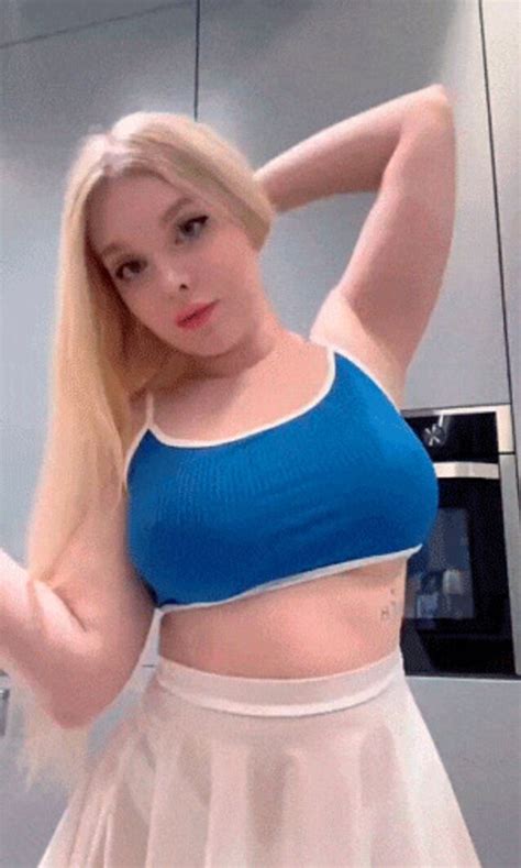 Busty And Beauty Blonde Alexislusttt NameThatPorn