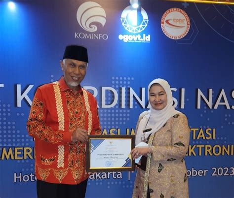 Sumbar Raih Dua Penghargaan Dari Kementerian Kominfo Ri Paradiso